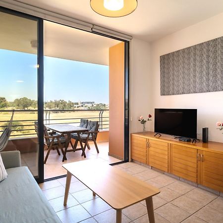 Isabella One Bedroom Larnaca Dış mekan fotoğraf